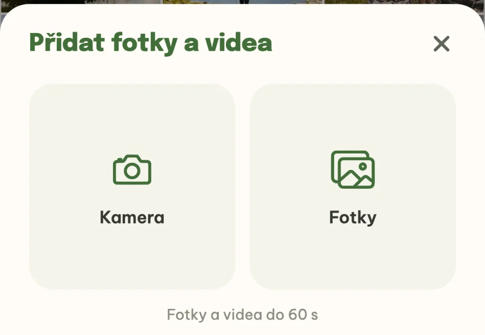 Nabídka Přidat fotky a videa s volbami Kamera a Fotky