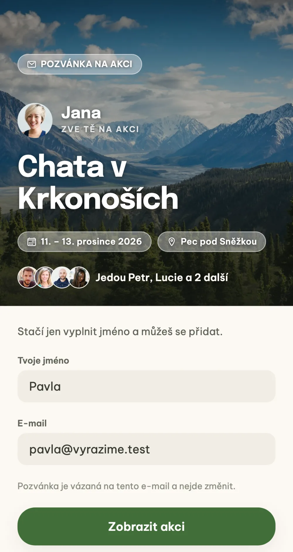 Osobní pozvánka s předvyplněným jménem a tlačítkem Zobrazit akci