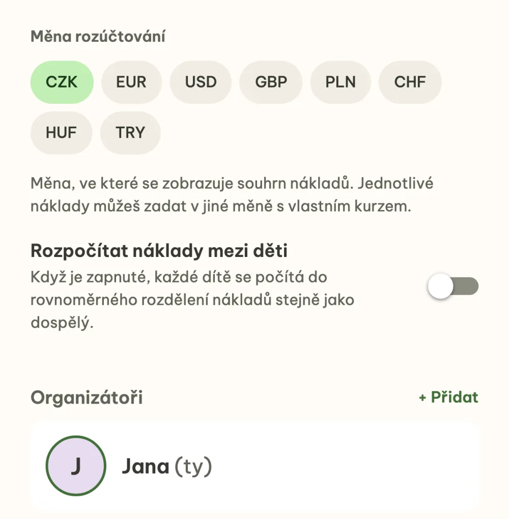 Nastavení akce s měnou rozúčtování a organizátory